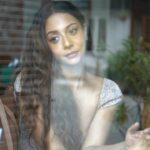 Madhurima Roy Instagram - Chaleya…coffee date?☕️😛 .. #chaleyareels #jawanreels #coffeedate #cafereels #cafeshoot #trendingreels Bandra