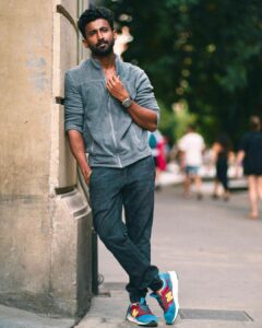 Mahendran Instagram - Confidence is my best accessory🧿

#barcelona #spain