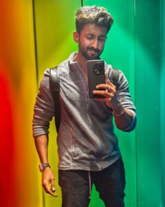 Mahendran Instagram - The journey of a thousand miles begins with a single step ❤️

#justme with @hidesignhq ✨