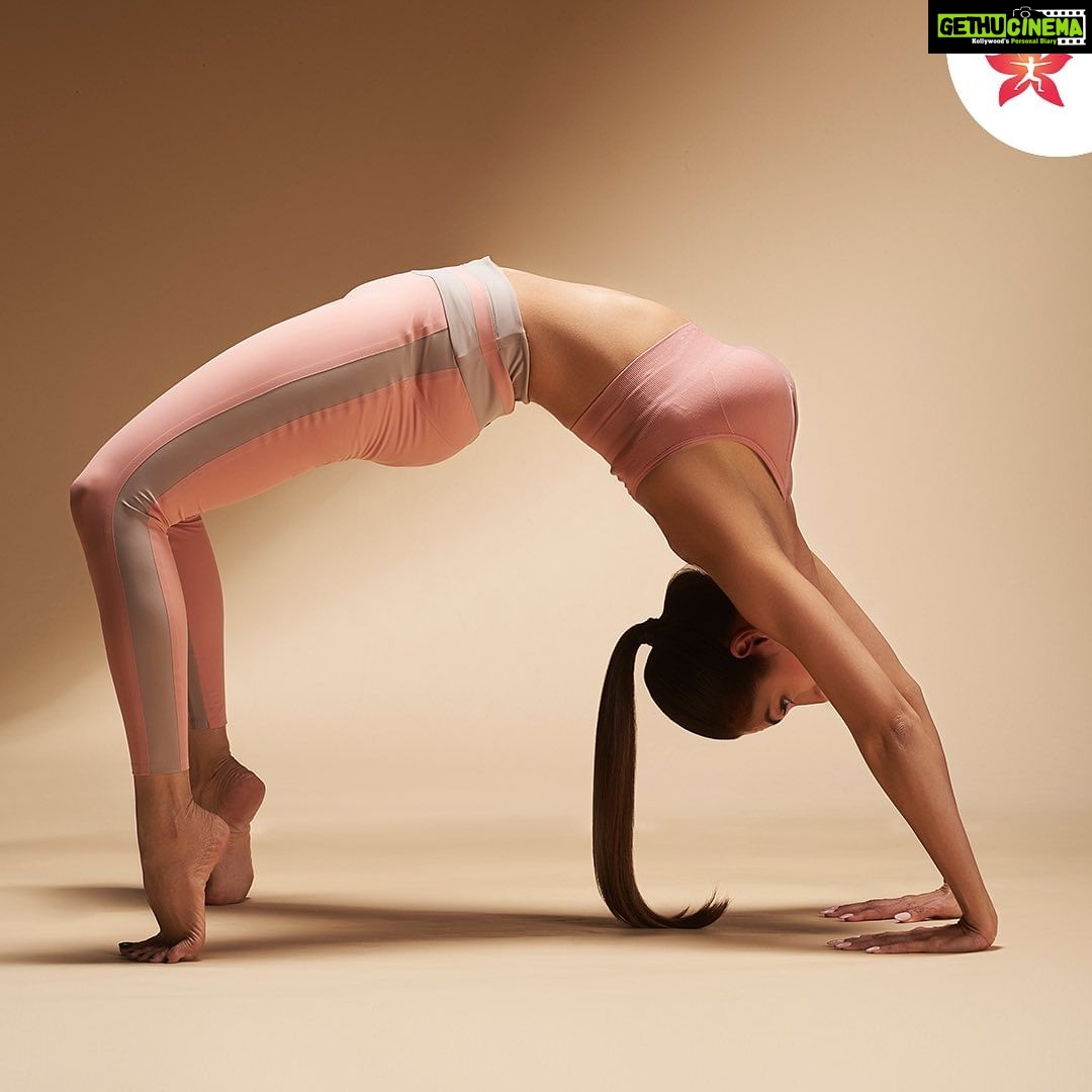 5 Yoga Poses That Malaika Arora Follows Daily