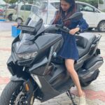 Manvita Kamath Instagram - Loving this new ride !!! 😇💯 . . . . Pc :@dhananjay_keys #bmw #bmwgt #bmwtripleblack