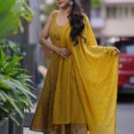 Manvita Kamath Instagram - 👑 . . . . . @venoowaves @makeoverby_rekha_karthik_ @sowmya.sk @maayakriya