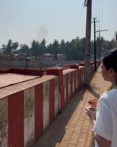 Manvita Kamath Instagram - I buried my mother
in the ocean.
Since then, the birds
clean and comb,while securely placing her favourite Mangalore Jasmine in her hair every morning
and waves pull the blanket up to her chin , stars planting kisses on her forehead 
every night.

I cannot complete this poem,amma.. feels empty without you… I hope you find comfort and peace in the other side of the world 🙏