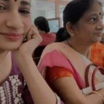 Manvita Kamath Instagram - I buried my mother in the ocean. Since then, the birds clean and comb,while securely placing her favourite Mangalore Jasmine in her hair every morning and waves pull the blanket up to her chin , stars planting kisses on her forehead every night. I cannot complete this poem,amma.. feels empty without you… I hope you find comfort and peace in the other side of the world 🙏