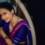 Manvita Kamath Instagram - 💜💜🧿 . . . . . @suta_bombay @vasukikarkone @maayakriya @stilerush_by_varshinijanakiram @makeover_by_surabhi . . . #iykyk #instagood #instagram #saree #sareelove #trending #reach