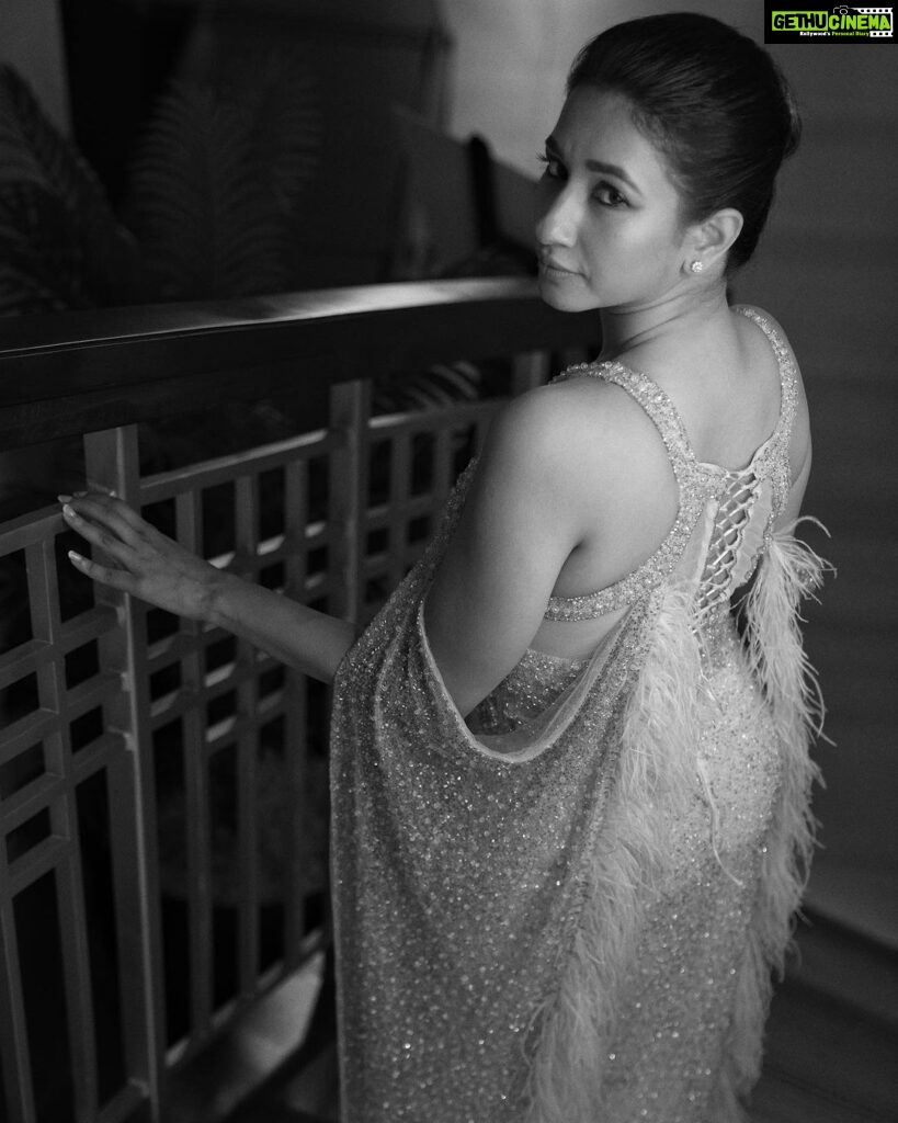 Manvita Kamath Instagram - When the glitter fades, what truly shines is the goodness of your heart. 💖 #FashionAppreciation #SiimaOutfit @siimawards . . . Wearing the very talented @valentinarusuofficial @byvalentinarusu Styled by @sowmya.sk Mua @zarafahad_mua Photography @adnan.a.abbas