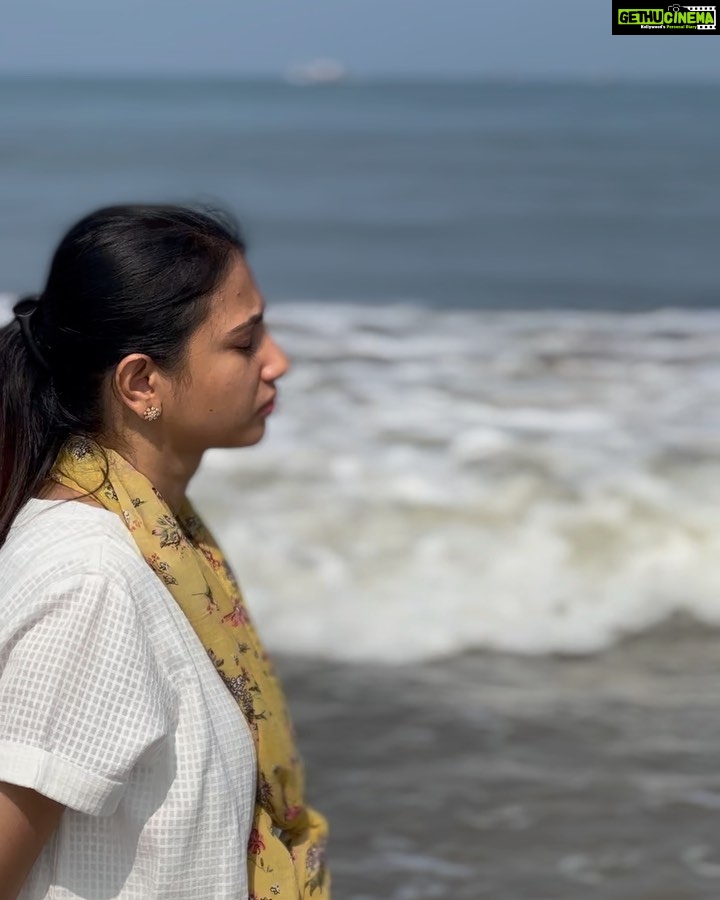 Manvita Kamath Instagram - I buried my mother in the ocean. Since then, the birds clean and comb,while securely placing her favourite Mangalore Jasmine in her hair every morning and waves pull the blanket up to her chin , stars planting kisses on her forehead every night. I cannot complete this poem,amma.. feels empty without you… I hope you find comfort and peace in the other side of the world 🙏