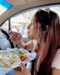 Masoom Shankar Instagram - Mouthful of zero regret😛
There is no fun in life without cheat meals!! Am I right?

Chole Kulche is mine what’s yours? Comment below…
.
.
P.S. last cheat meal of #2022 #candid 
.
.
.
.
#maasoomshankar #foodie #streetfood #mumbai #goodeats #nofilter #actorslife