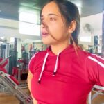 Masoom Shankar Instagram - Reactivating each of muscle memory once again .. 🙂 @saiyanshouse @yuvaprakash_official . . . . . . . . #maasoomshankar #masoomshankar #reels #reelsinstagram #workout #selfmotivation #ﬁtness #gym #reelsvideo #reelsviral #trendingreels