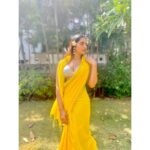 Masoom Shankar Instagram - Summers are vibe 🌞 Right? 💛 . . . . . . Saree @tanisshiii Blouse top @chaitanyarao_official Earrings @teejhindia Footwear @themadrastrunk . . . . . . #maasoomshankar #masoomshankar #saree #ootd #yellow #summers #potrait #shotoniphone #poo