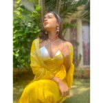 Masoom Shankar Instagram - Summers are vibe 🌞 . . . . . . Saree @tanisshiii Blouse top @chaitanyarao_official Earrings @teejhindia Footwear @themadrastrunk . . . . . . #maasoomshankar #masoomshankar #saree #ootd #yellow #summers #potrait #shotoniphone