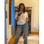 Meenakshi Chaudhary Instagram - 🤍🕊️☮️🥰💃 Random but real ☺️🫶🏽 Days when I’m fully in the moment and just let go. Some of the snaps that didn’t make it to the gram before , but well,they did now 🤓