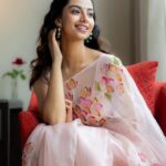 Meenakshi Chaudhary Instagram - Living in my 💭 Styled by - @riechamallick Outfit by - @picchika Jewellery by - @parishrijewellery Shot by - @im_benmoses Hair by- @chinnisrinu_stylist Make up by- @chadarasapallivamsikrishna