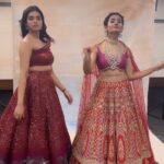 Meenakshi Govindarajan Instagram - Hunger turned into some craziness with @meenakshigovindharajan_ ❤️ am I right ? 🤣 Outfit @studio149 M&H @salomirdiamond