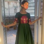 Meenakshi Govindarajan Instagram - kiliye kiliye 🍃 wearing @tamarachennai