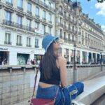 Meenakshi Govindarajan Instagram - Trippin’ on skies 👁️
