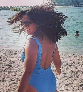 Meghna Naidu Instagram - Love is in the Hair 💕

#photooftheday 
#happyhair 
#loveyourself 
#meghnanaidu 
#beachvibes 
#beachlife 
#rasalkhaimah 
#grateful