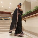 Meghna Naidu Instagram - And then we play dress up sometimes !!! Event Ready 😊 📸 - @sona.e.naidu @silverbell.networks #eventready #eventlife #blackisblack #sareelove #sareelovers #workmode #worklife #meghnanaidu JW Marriott Mumbai Juhu
