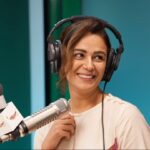 Mona Singh Instagram - Mona Singh ne kiya pyaar ka izhaar aur banaya mazedaar murga 🐔🤣😝❤️ . . Haina hamari Jassi jaisi koi nahi 😉?? @monajsingh #MirchiPlus #Mirchi #ItsHot #MonaSingh #MirchiMurga #Prank #Prankster #Pranked #CelebMurga