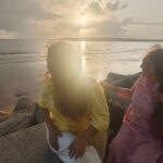 Mouli Ganguly Instagram - Beach love 💗