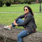 Nadhiya Instagram - Enjoying the crisp air and the lush green park💚😍🥰 # london #clapham #nature #park