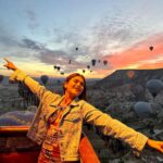 Naira Shah Instagram - Words can’t describe this life time experience! It was magical #sunrise P.S survived the ride with my hair intact🙈💕 #blessed#thankfull#grateful#happy#cappadocia#turkey#iamadventurous#checkedfrombucketlist Turkey - Cappadocia