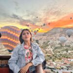 Naira Shah Instagram - Words can’t describe this life time experience! It was magical #sunrise P.S survived the ride with my hair intact🙈💕 #blessed#thankfull#grateful#happy#cappadocia#turkey#iamadventurous#checkedfrombucketlist Turkey - Cappadocia
