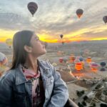 Naira Shah Instagram - Words can’t describe this life time experience! It was magical #sunrise P.S survived the ride with my hair intact🙈💕 #blessed#thankfull#grateful#happy#cappadocia#turkey#iamadventurous#checkedfrombucketlist Turkey - Cappadocia