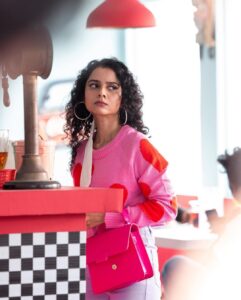 Namita Krishnamurthy Instagram - #HeySiri photo dump 🙃
Which is your favourite look? 💕
All styled by the incredible @mathura.manian 

📸: @themadrastouch 

#thinkindie #outfitpost #musicvideo #curlyhairstyles #feelingcute #namitakrishnamurthy #workingstills #behindthescenes