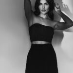 Nathalia Kaur Instagram - ➡️ 🖤🤍 @catarino__ @danielcbeauty @joselumnious_ @0oofelipe @base_mgt 🥀