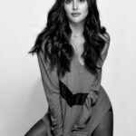 Nathalia Kaur Instagram - Addicted to essa música haha @linikeroficial @caramelows.oficial 🌻