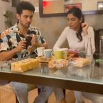 Nattasha Singh Instagram - Darna zaroori hai ? 😝😹🙃 @natashasingh007 #reelitfeelit #comedyskit #nasha #couplecomedy @abhilashkumar