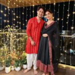 Nattasha Singh Instagram - Happy wali deepawali aap sabhi ko 🪔🪔 #happydiwali . . Wearing - @manishkumar330_ 🙌🏻♥️