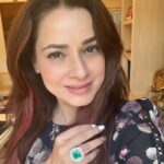 Neelam Kothari Instagram - This is one of the my favourite things! #emeralds 💚💚💚 classic emerald rings @neelamjewelsofficial #neelamjewels #classic #design #art