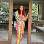 Neelam Kothari Instagram - Just like the seasons we all need a change 🍁🍁🍁🍂 Pink is my new hot favourite 💕💕💕