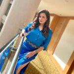 Neelam Kothari Instagram – Monday blues 💙 … .
.
.
.
#mondayblues #blue #sapphire #art #design #creation #jewellery #luxury #luxurylifestyle #luxurydesign #awards #delhi