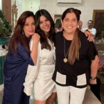 Neelam Kothari Instagram - Happiest birthday Jeetendra uncle May you always be evergreen and shine! 🤩. With my lovelies @ektarkapoor @shabskofficial . #aboutlastnight