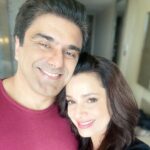Neelam Kothari Instagram - Always fun being back on a set and that too with my husband 😍 @samirsoni123 .. Oh and I like you clean shaven by the way 😜