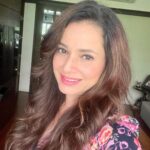 Neelam Kothari Instagram - Life is better when you SMILE 😊 keep shining keep smiling.. especially when you have a good hair day 😉