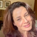 Neelam Kothari Instagram - Sunday mood 😊. #nomakeup #nofilter #mood New Delhi, India
