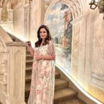 Neelam Kothari Instagram - New York New York… thank you for all the love and support Gala night #4 @cry.america @cry_india Outfit @pallavi_mohan_not_so_serious_ The Pierre, A Taj Hotel, New York