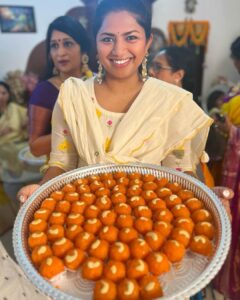 Neeraja Kona Instagram - Laddu isaaa vibe ✌🏻