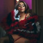 Neha Bhasin Instagram - A boudoir shoot done ✅️ was always on my check list.. Photographer @kevin.nunes.photography Makeup @makeoverby_anna Hair @hairstylistguddi.s #nehabhasin #boudoirphotography #boudoir
