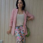 Neha Pendse Instagram – Do u like to experiment with prints, patterns and colours. I clearly do 🥨 #dopaminedressing #grwm #prints