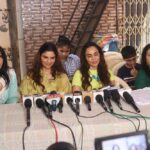 Nikita Rawal Instagram - BESTIES 👯‍♀️ AT THEIR BEST🤙 This is how I spent my friendship day, with my friends and my little friends❤️ Thanku dil se @aasthafoundation8 @nikita_rawal @itsaastharawal ✌🏼 Niki, Pari Jus love u for this moment 🤩 #bffgoals #bff #bffforever❤️ #love #peace #harmony #aastha #pakkhi #pakkhihegde #pakhi #pakhihegde #nikitarawal #aastharawal Had such a blessed day😇 Mumbai -city of Dreams