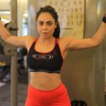 Nikita Rawal Instagram - Monday motivation 💪 @elixirfitnessgym @louisfitness10 #gym #gymmotivation #fitness #fitnessmodel #fitnessmodel #helth