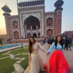 Nikita Rawal Instagram - My forever valentine 💝 ♥️ @itsaastharawal #mylove #mysister #soul #soulmates #myforever Agra, Uttar Pradesh