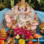Nikita Rawal Instagram - Ganesh ji is there for all of us 🙏 ❤️ Jai ganesha #ganesha #ganeshchaturthi #ganeshutsav #shanti