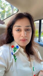 Nikita Thukral Instagram - Everyday is a learning experience with age we are more matured  and  realise that  every moment of your life is grace of god. That we are blessed with good health #appreciation #gratitude #grace #love # loving #actresslife #trendingreels