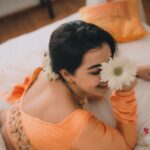 Nikki Galrani Instagram - #Onam is here 🌸 Outfit by @t.and.msignature Jewellery by @m.o.dsignature Styling by @joe_elize_joy MUA by @jaan_moni_das Shot by @_harikumar._ Concept & Creative Direction by @t.and.msignature Location : @oldlighthousebristow